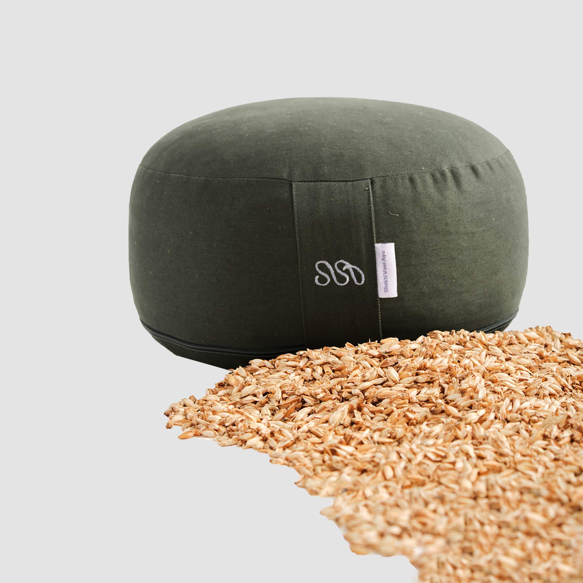 meditationskissen, yoga kissen, yogakissen, yoga sitzkissen, yoga sitzkissen rund, yogakissen rund, yoga meditationskissen, meditation zubehör, yoga zubehör, rundes meditationskissen, bodenkissen meditation, sitzkissen meditation, meditationskissen aus naturmaterialien, meditationskissen ergonomisch, yogakissen mit dinkelspelz, meditationskissen höhenverstellbar, meditationskissen nachhaltig, yoga bodensitzkissen